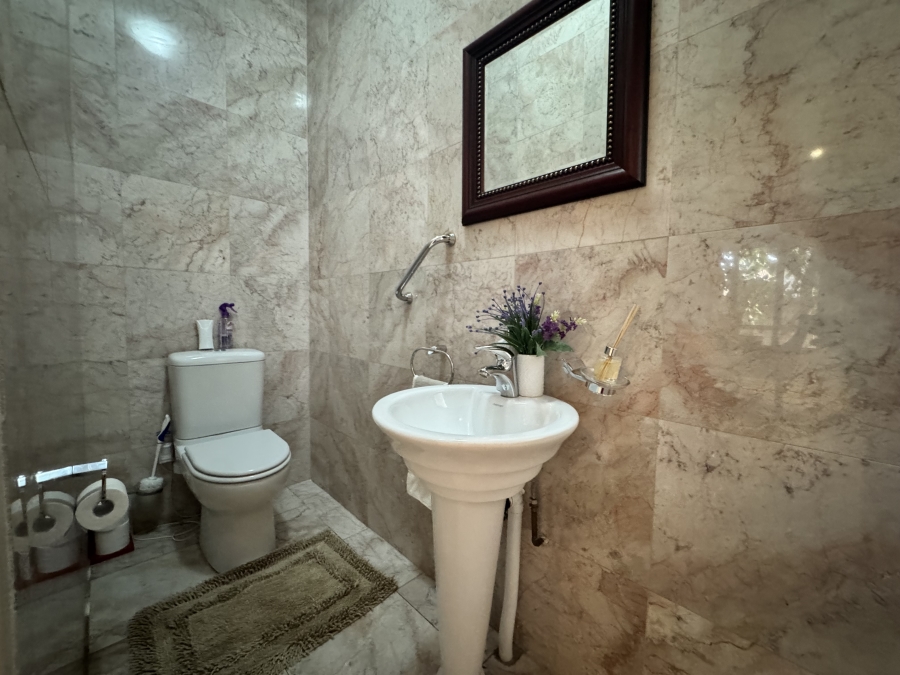 4 Bedroom Property for Sale in Wilkoppies North West